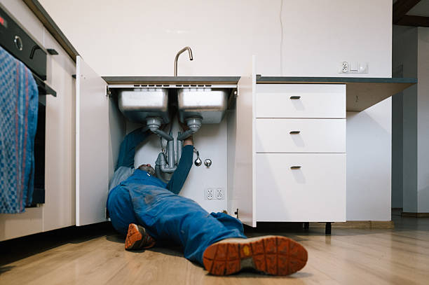 Professional Leak Detection technician working in Warren, OR